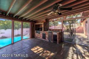 6922 E Baker St, Tucson, AZ 85710 photo 16
