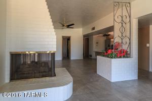 6922 E Baker St, Tucson, AZ 85710 photo 4