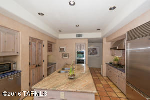 7370 E Thimble View Way, Tucson, AZ 85750 photo 11