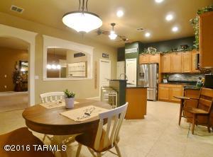 853 S Routh Pl, Vail, AZ 85641 photo 9