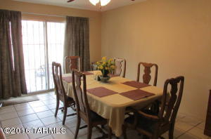 7557 E 27th St, Tucson, AZ 85710 photo 9