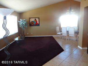 7401 E Riverbank Loop, Tucson, AZ 85715 photo 6