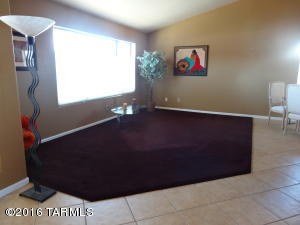 7401 E Riverbank Loop, Tucson, AZ 85715 photo 8