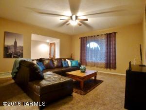 9426 E 3rd St, Tucson, AZ 85710 photo 4