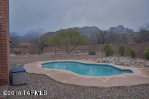 8861 E Saddleback Dr, Tucson, AZ 85749 photo 2