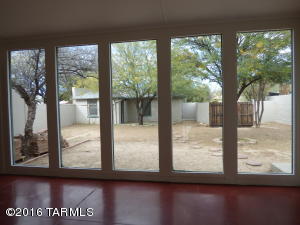 2415 E 8th St, Tucson, AZ 85719 photo 9