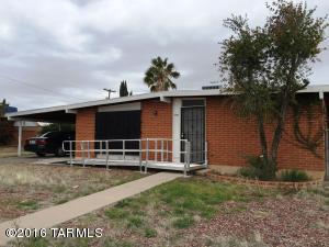 7340 E Sylvane Dr, Tucson, AZ 85710 photo 2