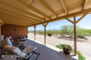 751 N Slate Dr, Vail, AZ 85641 photo 2