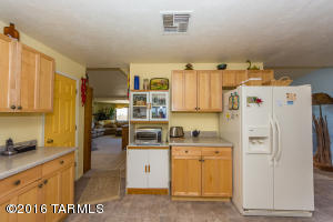 751 N Slate Dr, Vail, AZ 85641 photo 4