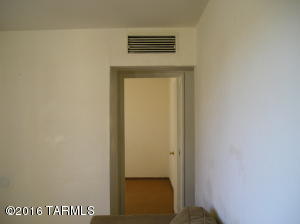 146 E Mark St, Benson, AZ 85602 photo 7