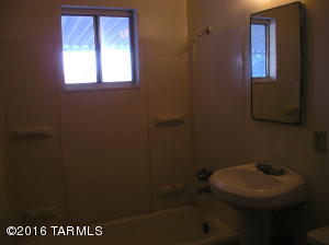146 E Mark St, Benson, AZ 85602 photo 9