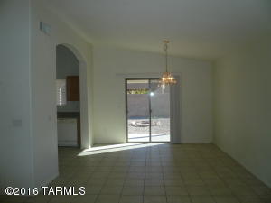 7377 S Pacific Willow Dr, Tucson, AZ 85747 photo 4