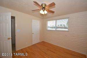 8524 E Kenyon Dr, Tucson, AZ 85710 photo 19