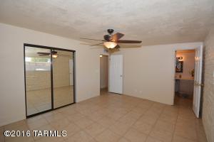 8524 E Kenyon Dr, Tucson, AZ 85710 photo 22