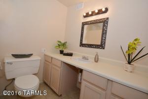 8524 E Kenyon Dr, Tucson, AZ 85710 photo 23