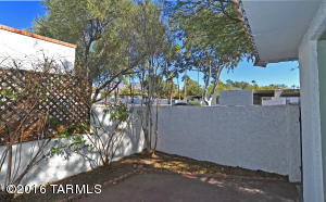600 E River Rd #L, Tucson, AZ 85704 photo 17