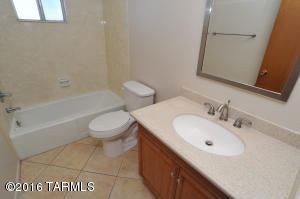 600 E River Rd #L, Tucson, AZ 85704 photo 12