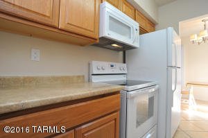 600 E River Rd #L, Tucson, AZ 85704 photo 4