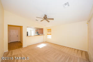 724 S Willis Ray Ave, Vail, AZ 85641 photo 6