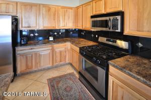 10559 E Rose Hill St, Tucson, AZ 85747 photo 9