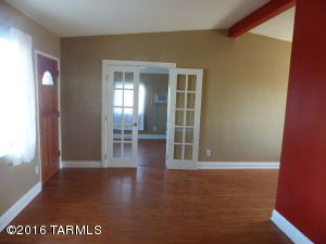 4332 E Montecito St, Tucson, AZ 85711 photo 2