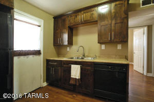4332 E Montecito St, Tucson, AZ 85711 photo 4