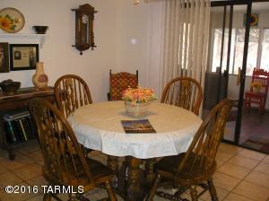 6844 N De Chelly Loop, Tucson, AZ 85741 photo 4