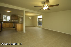 7217 E Sylvane Dr, Tucson, AZ 85710 photo 6