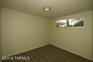 7217 E Sylvane Dr, Tucson, AZ 85710 photo 11