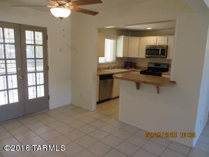 6744 E 12th St, Tucson, AZ 85710 photo 5