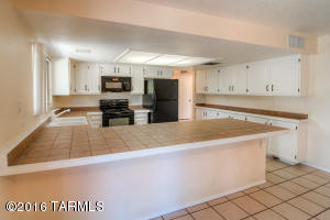 9071 E Lester St, Tucson, AZ 85715 photo 3