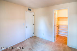 9071 E Lester St, Tucson, AZ 85715 photo 18