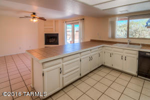 9071 E Lester St, Tucson, AZ 85715 photo 2
