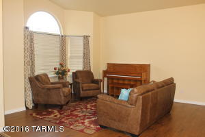 10113 E Axe Handle Ct, Tucson, AZ 85748 photo 6