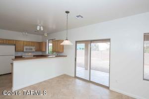 5791 E Camino De Ayuda, Tucson, AZ 85756 photo 2