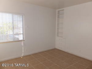 933 Edison St, Tucson, AZ 85719 photo 14