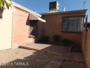 933 Edison St, Tucson, AZ 85719 photo 16