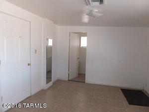 933 Edison St, Tucson, AZ 85719 photo 18