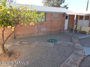 933 Edison St, Tucson, AZ 85719 photo 21