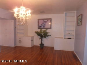 933 Edison St, Tucson, AZ 85719 photo 5