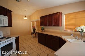10061 E Watson Dr, Tucson, AZ 85730 photo 14
