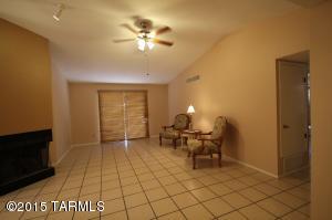 10061 E Watson Dr, Tucson, AZ 85730 photo 3
