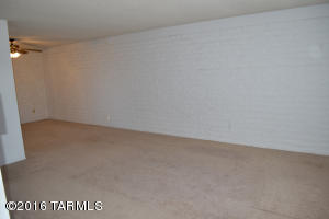 7801 E Silver Beech Dr, Tucson, AZ 85730 photo 2
