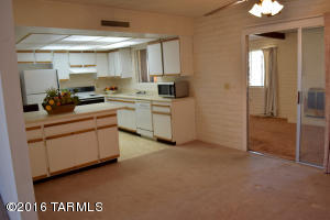 7801 E Silver Beech Dr, Tucson, AZ 85730 photo 7