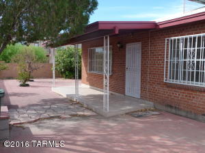 449 Elm St, Tucson, AZ 85705 photo 2
