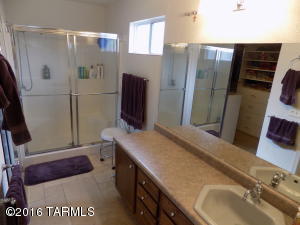 10261 E Hummingbird Meadow Way, Tucson, AZ 85747 photo 11