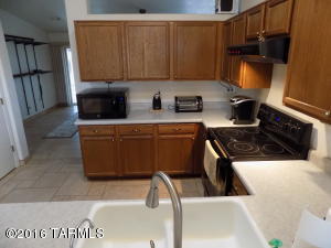 10261 E Hummingbird Meadow Way, Tucson, AZ 85747 photo 7