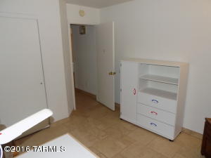 10261 E Hummingbird Meadow Way, Tucson, AZ 85747 photo 13