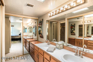 4401 E Caladium Pl, Tucson, AZ 85712 photo 6