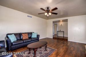 7461 E 33rd St, Tucson, AZ 85710 photo 4